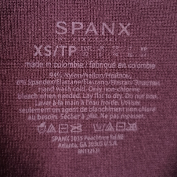 Spanx Look At Me Now Leggings in Red Camo - Picture 5 of 5